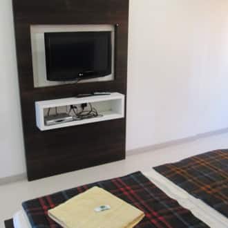 Hotel Raj Tourist, Nashik 4